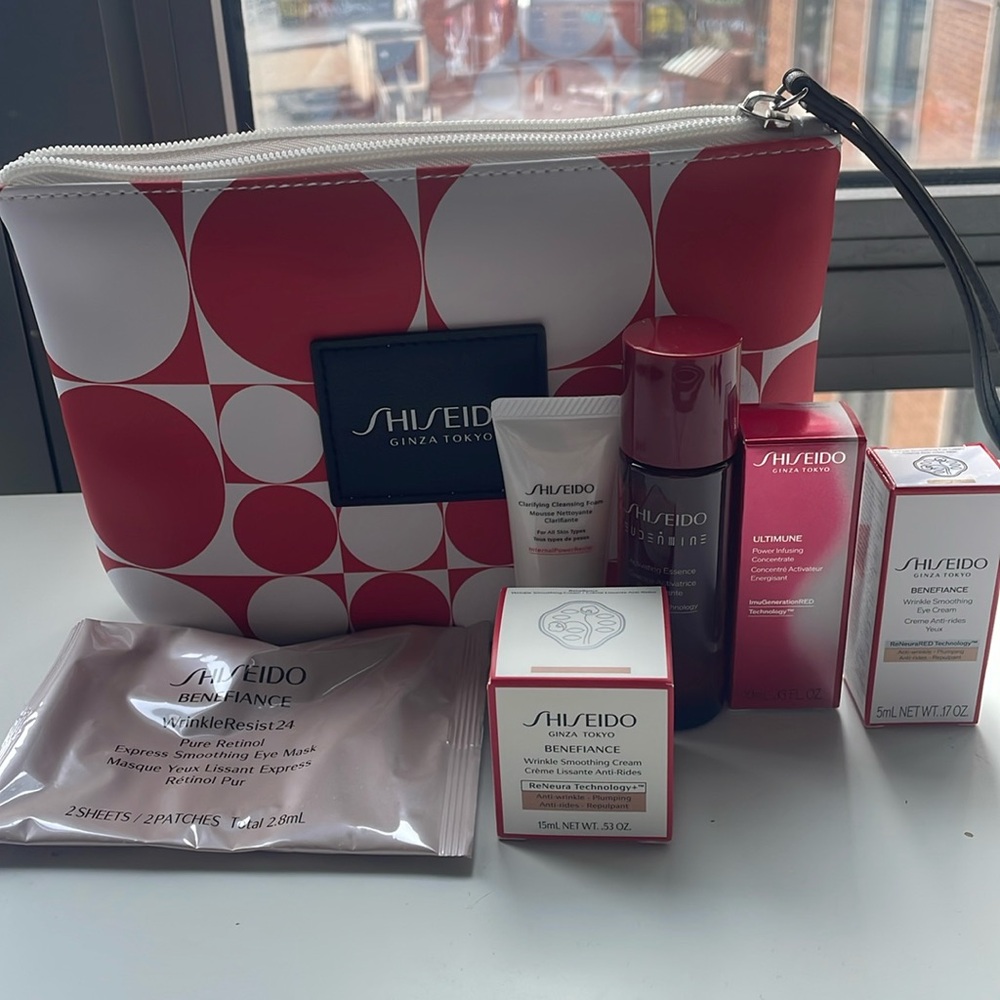 Shiseido Luxury Travel Set $130 value